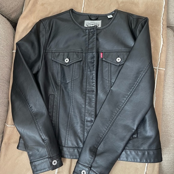Levi’s faux leather collarless jacket - Picture 6 of 13